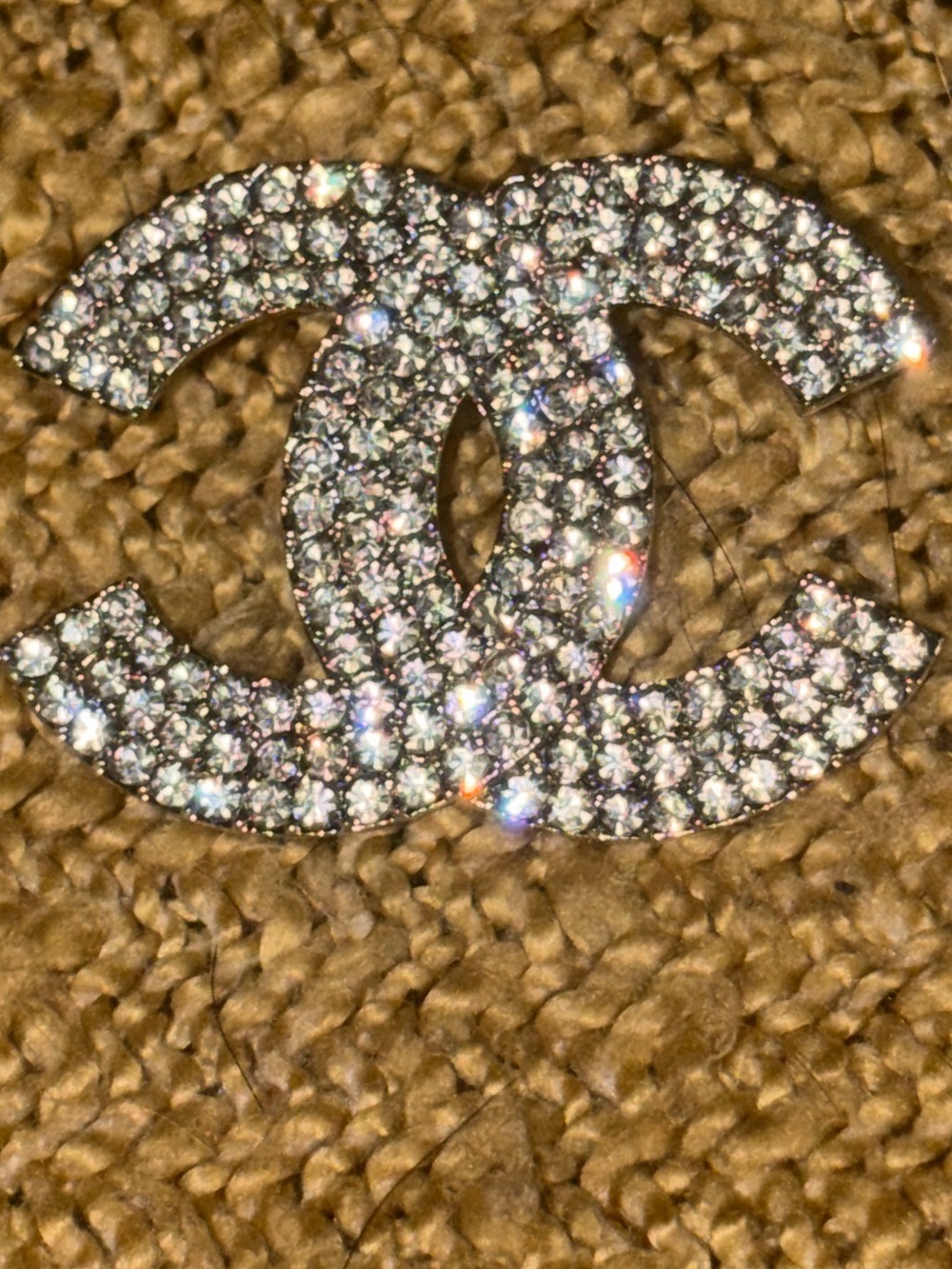 🪩 🆕 SPARKLING Crystal CC Brooch!! 🪩